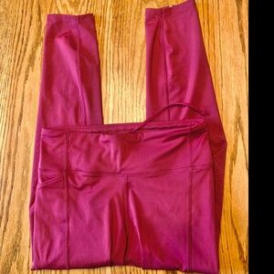 "Under Armor" Fitted Leggings, Med, NWOT.